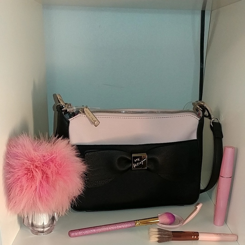 NWT Betsey Johnson Cross Body Purse